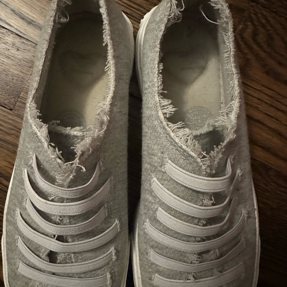 Rocket Dog Women’s Sneakers - Picture 2 of 3